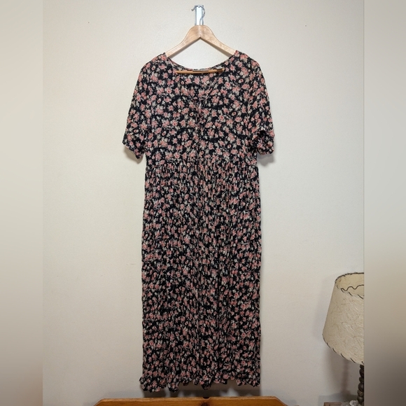 Floral Black and Pink Women's Dress - Picture 2 of 6